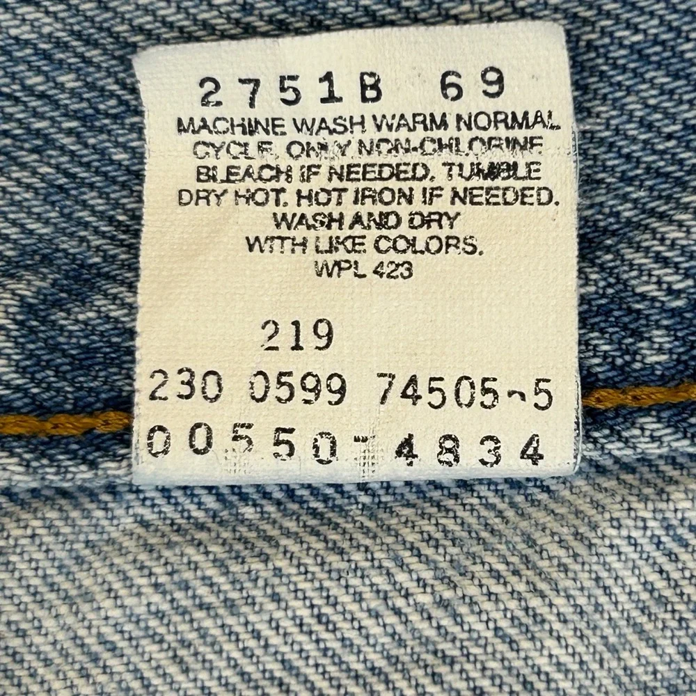 Vintage Levi's 550 Jeans Mens 38x34 (Fits 36x33) Blue Light Wash Relaxed Fit